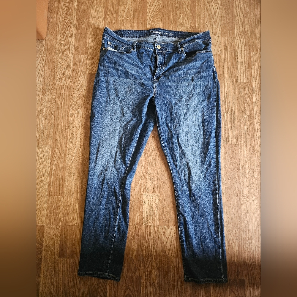 Signiture Levi's Blue Straight Leg Jeans Classic Denim
